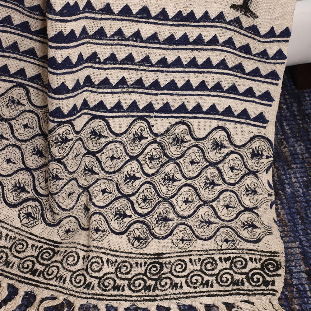 Cotton Throw Blanket 130 x 180 cm, Handcrafted Block Printed White & Black Cotton Throw with Tassel Edges, Soft Lightweight Sofa, Couch & Bed Cover, Breathable All-Season Home Décor